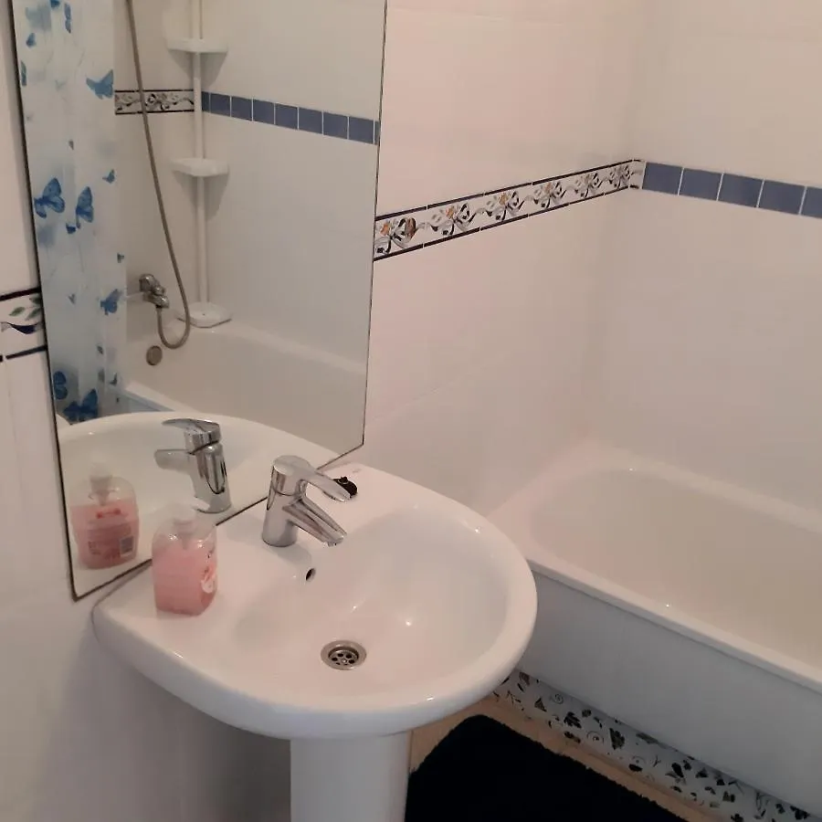 Homestay Aldea Beach Apartment Castillo de Sabinillas Spain